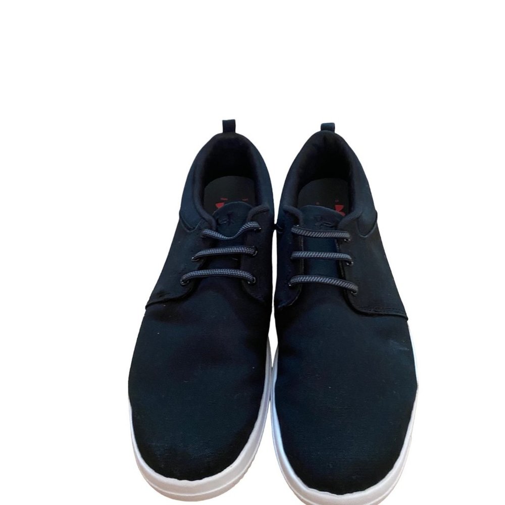 Under Armour shoes men soze 9.5 “like new